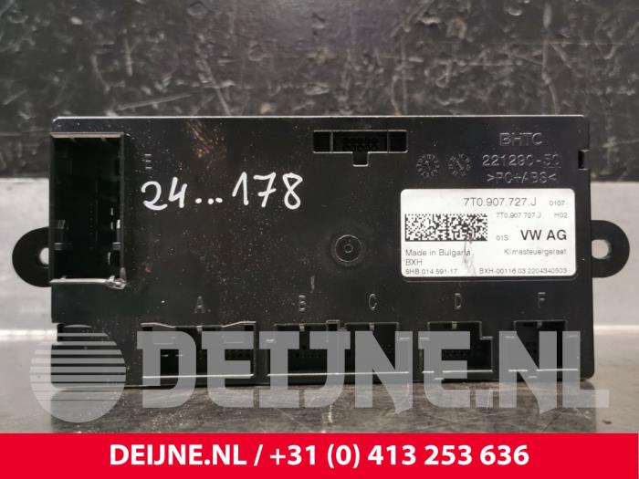 Używane Modul climatronic Volkswagen Multivan T7 1.4 eHybrid 16V Cena € 211,75 Z VAT oferowane przez van Deijne Onderdelen Uden B.V.