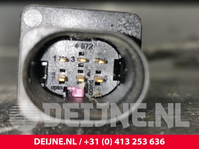 Lambda probe from a Volkswagen Caddy IV 2.0 TDI 102 2016