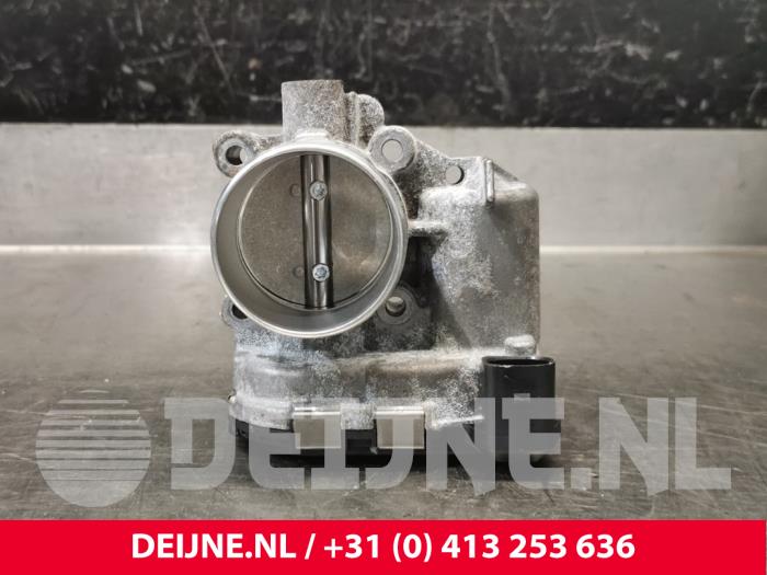 Usagé Boitier papillon Volvo V40 (MV) 1.6 T2 GTDi 16V Prix € 50,00 Règlement à la marge proposé par van Deijne Onderdelen Uden B.V.