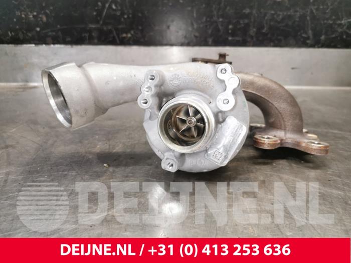 Używane Turbo Volkswagen Multivan T7 1.4 eHybrid 16V Cena € 363,00 Z VAT oferowane przez van Deijne Onderdelen Uden B.V.