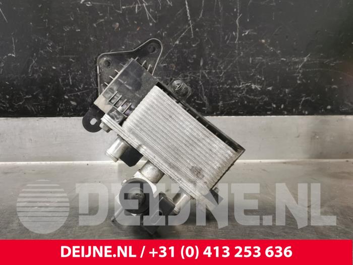 Używane Wymiennik ciepla Tesla Model X EV AWD Cena € 84,70 Z VAT oferowane przez van Deijne Onderdelen Uden B.V.