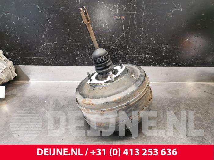 Usagé Servo frein Mercedes Sprinter 2t (901/902) 211 CDI 16V Prix € 42,35 Prix TTC proposé par van Deijne Onderdelen Uden B.V.