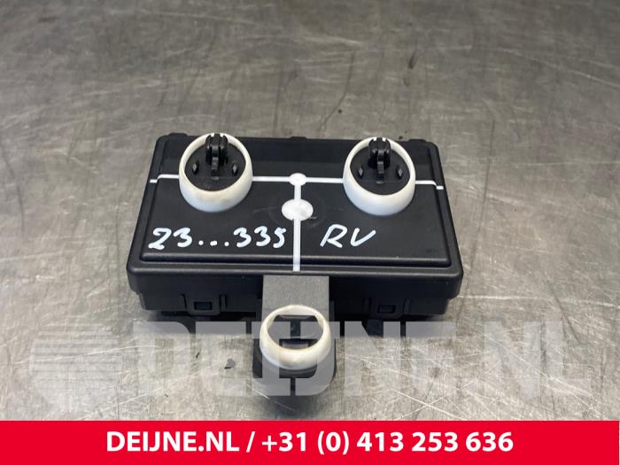 Używane Modul centralnego zamka Cupra Born 58 Cena € 48,40 Z VAT oferowane przez van Deijne Onderdelen Uden B.V.