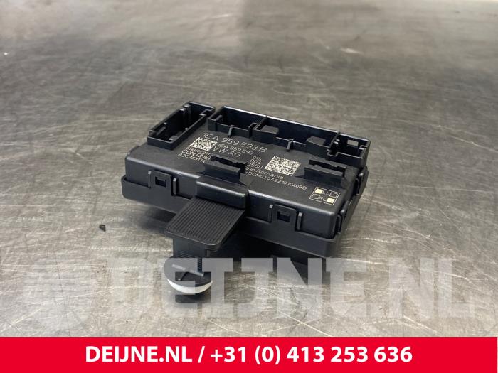 Używane Modul centralnego zamka Cupra Born 58 Cena € 48,40 Z VAT oferowane przez van Deijne Onderdelen Uden B.V.