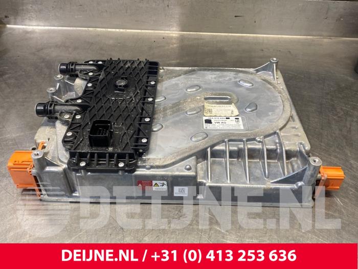 Używane Ladowarka akumulatorowa Cupra Born 58 Cena € 605,00 Z VAT oferowane przez van Deijne Onderdelen Uden B.V.
