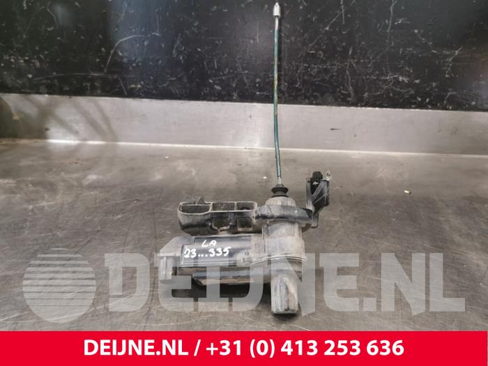 Używane Silnik hamulca postojowego Cupra Born 58 Cena € 36,30 Z VAT oferowane przez van Deijne Onderdelen Uden B.V.