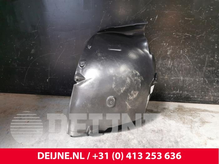 Nowe Nadkole Mercedes Sprinter Cena € 18,15 Z VAT oferowane przez van Deijne Onderdelen Uden B.V.