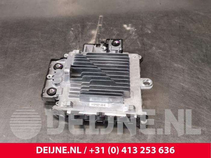 Używane Modul (rózne) Tesla Model X EV AWD Cena € 181,50 Z VAT oferowane przez van Deijne Onderdelen Uden B.V.