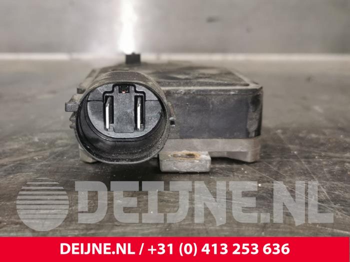 Używane Modul wentylator Volvo V40 (MV) 1.6 D2 Cena € 40,00 Procedura marży oferowane przez van Deijne Onderdelen Uden B.V.