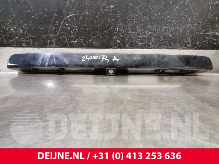 Używane Kamera cofania Citroen Jumpy 2.0 Blue HDI 180 Cena € 181,50 Z VAT oferowane przez van Deijne Onderdelen Uden B.V.