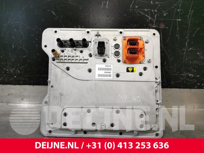 Gebrauchte Umrichter Volvo V60 I (FW/GW) 2.4 D6 20V AWD Twin Engine Plug-in Hybrid Preis € 750,00 Margenregelung angeboten von van Deijne Onderdelen Uden B.V.