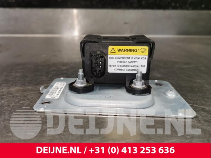 Begagnade Styrboxsensor Volvo V70 Pris € 80,00 Marginaltabell erbjuds av van Deijne Onderdelen Uden B.V.