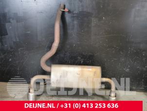Auspuff Enddämpfer van een Volvo V60 I (FW/GW) 2.4 D6 20V AWD Twin Engine Plug-in Hybrid 2015