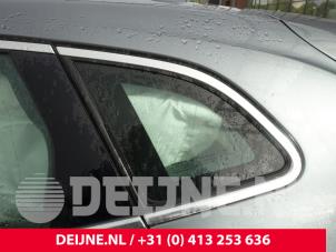 Usados Ventanilla adicional de 4 puertas izquierda detrás Volvo V40 (MV) 2.0 T2 16V Precio € 45,00 Norma de margen ofrecido por van Deijne Onderdelen Uden B.V.