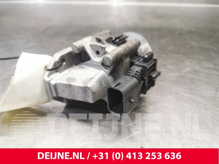 Gebrauchte Ölpumpe Volvo XC40 (XZ) 1.5 T3 Autom. 12V Preis € 200,00 Margenregelung angeboten von van Deijne Onderdelen Uden B.V.