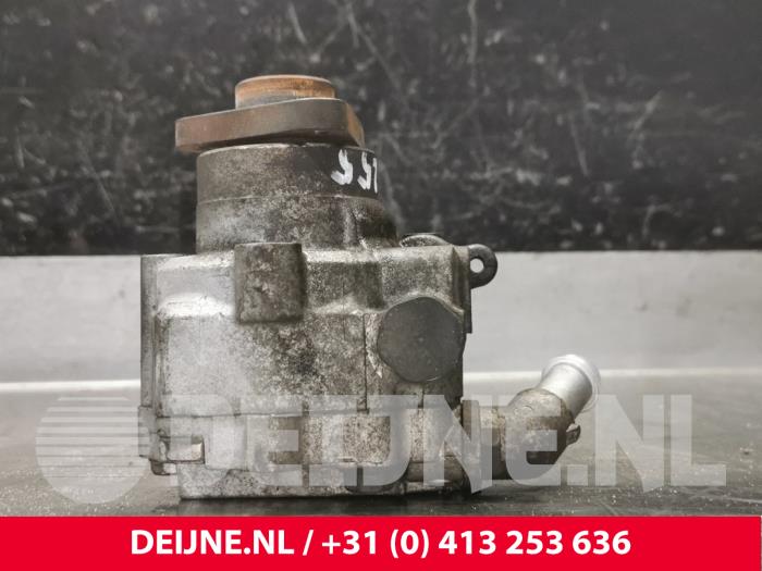 Usagé Pompe de direction Volkswagen Transporter T5 2.0 TDI DRF Prix € 151,25 Prix TTC proposé par van Deijne Onderdelen Uden B.V.