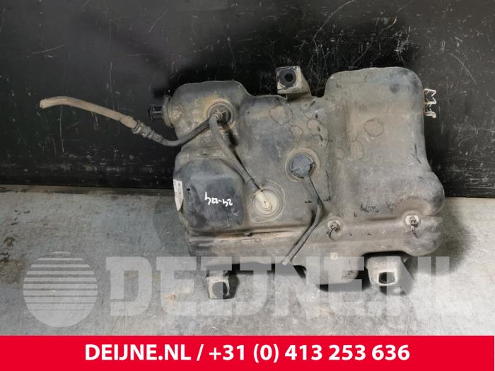 Gebrauchte Adblue Tank Opel Vivaro 1.6 CDTi BiTurbo 125 Preis € 423,50 Mit Mehrwertsteuer angeboten von van Deijne Onderdelen Uden B.V.