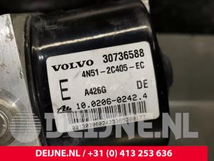 ABS Pumpe van een Volvo S40 (MS) 1.8 16V 2006