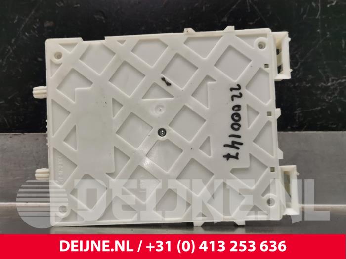 Module électronique central d'un Volvo V40 (MV) 1.6 T3 GTDi 16V 2012