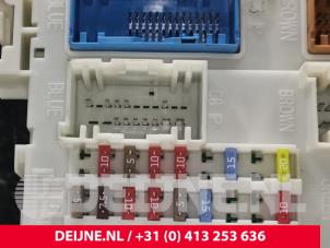 Module électronique central d'un Volvo V40 (MV) 1.6 T3 GTDi 16V 2012