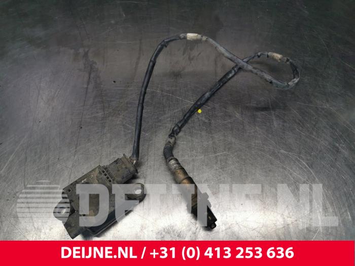 Używane Czujnik Nox MAN TGE 2.0 TDI Cena € 242,00 Z VAT oferowane przez van Deijne Onderdelen Uden B.V.