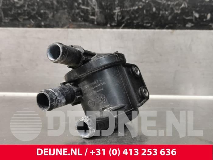 Begagnade Vattenrör Volvo XC60 II (UZ) 2.0 B4 16V Plug-in Hybrid Pris € 50,00 Marginaltabell erbjuds av van Deijne Onderdelen Uden B.V.