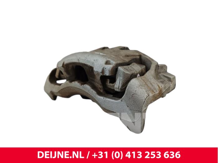 Gebrauchte Bremszange links vorne Volvo V70 (BW) 2.5 T 20V Preis € 50,00 Margenregelung angeboten von van Deijne Onderdelen Uden B.V.