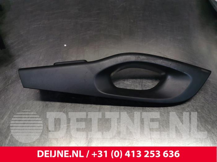 Usados Interruptor de ventanilla eléctrica Opel Vivaro 1.6 CDTI BiTurbo 140 Precio € 24,20 IVA incluido ofrecido por van Deijne Onderdelen Uden B.V.