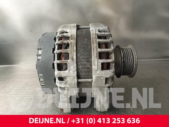 Dynamo van een Volvo V60 I (FW/GW) 2.0 T4 16V 2018