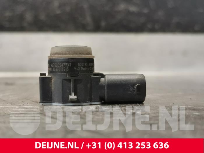 Usados Sensor PDC Citroen Jumpy 2.0 Blue HDI 120 Precio € 24,20 IVA incluido ofrecido por van Deijne Onderdelen Uden B.V.
