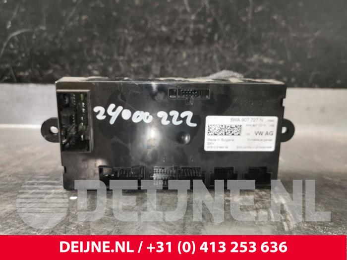 Używane Modul climatronic Volkswagen Caddy Combi V (SBB/SBJ) 2.0 TDI BlueMotionTechnology Cena € 60,50 Z VAT oferowane przez van Deijne Onderdelen Uden B.V.