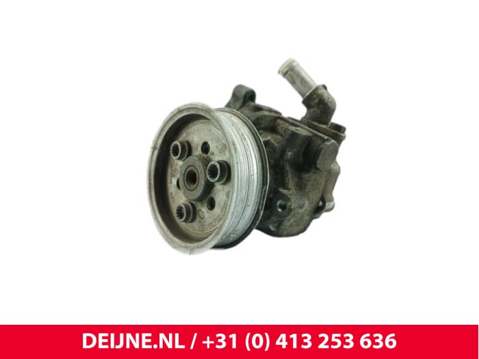 Usagé Pompe de direction Volkswagen Transporter T5 2.0 TDI BlueMotion Prix € 30,25 Prix TTC proposé par van Deijne Onderdelen Uden B.V.