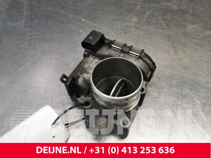 Usagé Boîtier accélérateur Ford Transit 2.2 TDCi 16V Prix € 72,60 Prix TTC proposé par van Deijne Onderdelen Uden B.V.