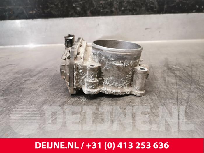 Usagé Boitier papillon Volvo XC90 I 3.2 24V Prix € 150,00 Règlement à la marge proposé par van Deijne Onderdelen Uden B.V.