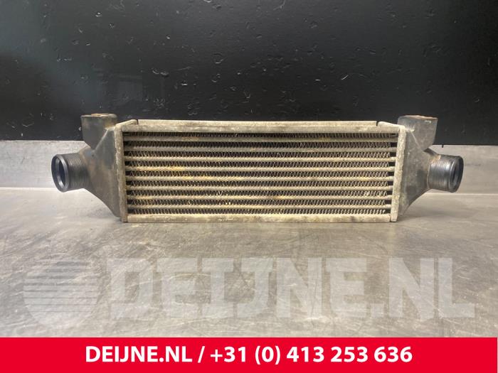 Usados Intercooler Ford Transit 2.4 TDdi 16V RWD Precio € 60,50 IVA incluido ofrecido por van Deijne Onderdelen Uden B.V.