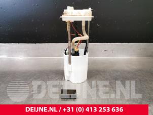 Usagé Pompe carburant électrique Fiat Doblo Cargo (263) 1.3 D Multijet Prix € 48,40 Prix TTC proposé par van Deijne Onderdelen Uden B.V.