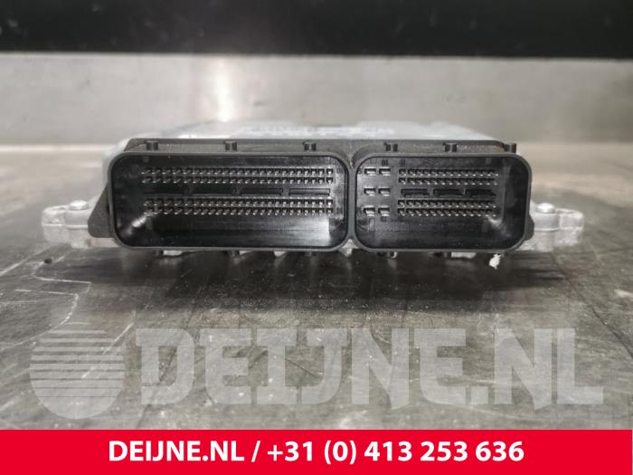Used Engine management computer Volvo V70 (BW) 2.4 D 20V Price € 75,00 Margin scheme offered by van Deijne Onderdelen Uden B.V.