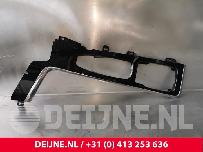 Używane Listwa ozdobna Volvo V60 II (ZW) 2.0 D3 16V Cena € 50,00 Procedura marży oferowane przez van Deijne Onderdelen Uden B.V.