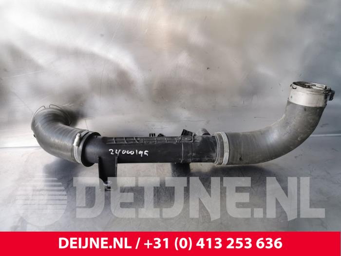 Gebrauchte Intercooler Rohr Volvo S90 II 2.0 D4 16V Preis € 75,00 Margenregelung angeboten von van Deijne Onderdelen Uden B.V.