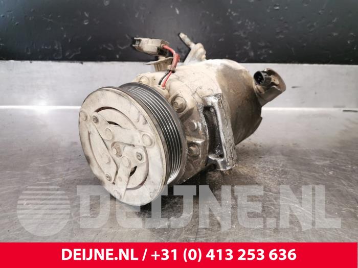 Usagé Compresseur de clim Ford Transit 2.0 TDCi 16V Eco Blue 170 RWD Prix € 302,50 Prix TTC proposé par van Deijne Onderdelen Uden B.V.
