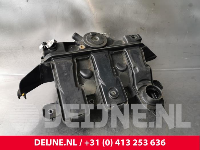 Używane Kolektor dolotowy Fiat Talento 1.6 MultiJet Biturbo 115 Cena € 90,75 Z VAT oferowane przez van Deijne Onderdelen Uden B.V.