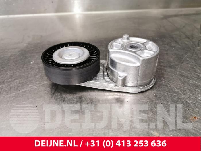 Usados Rodillo tensor correa múltiple Ford Transit 2.0 TDCi 16V Eco Blue 130 Precio € 36,30 IVA incluido ofrecido por van Deijne Onderdelen Uden B.V.