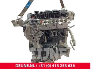 Motor van een Volvo V40 (MV) 2.0 D3 16V 2020
