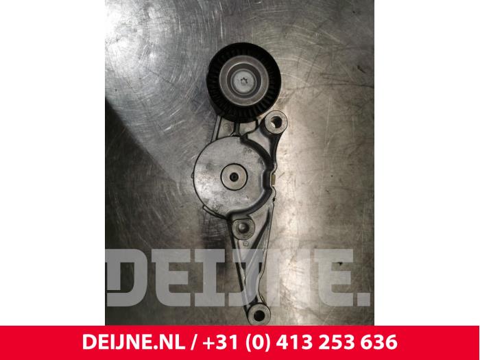 Usados Rodillo tensor correa múltiple Volkswagen Transporter T5 1.9 TDi Precio € 36,30 IVA incluido ofrecido por van Deijne Onderdelen Uden B.V.