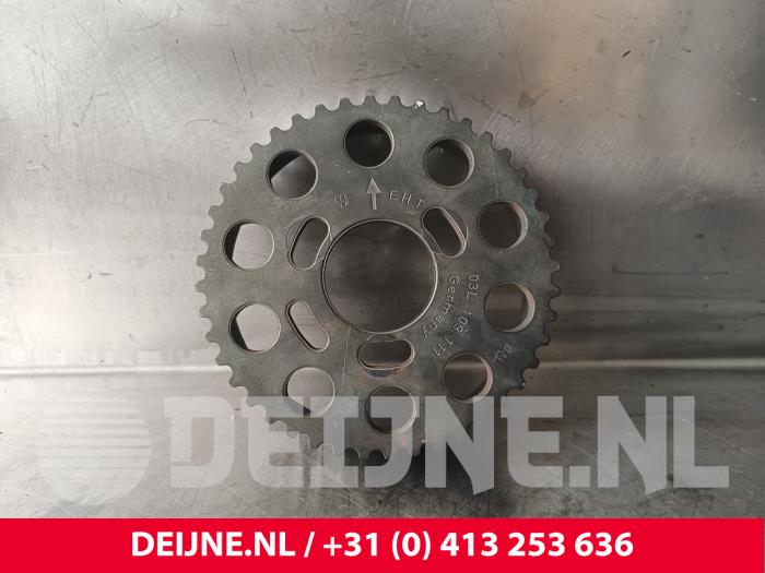 Begagnade Kamaxeldrev Volkswagen Caddy III (2KA,2KH,2CA,2CH) 1.6 TDI 16V Pris € 36,30 Inklusive moms erbjuds av van Deijne Onderdelen Uden B.V.