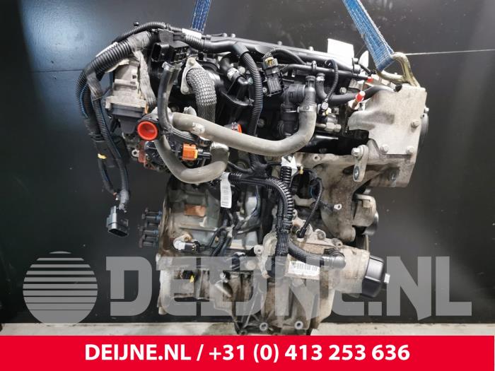 Engine from a Fiat Doblo Cargo (263) 1.6 D Multijet Dualogic 2016