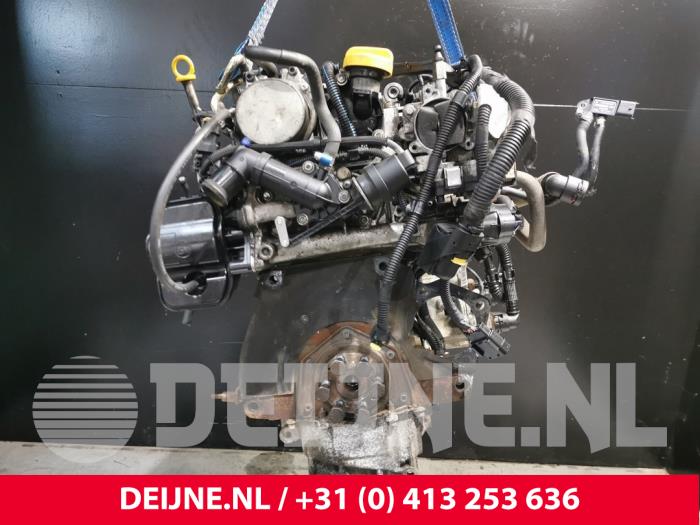 Engine from a Fiat Doblo Cargo (263) 1.6 D Multijet Dualogic 2016