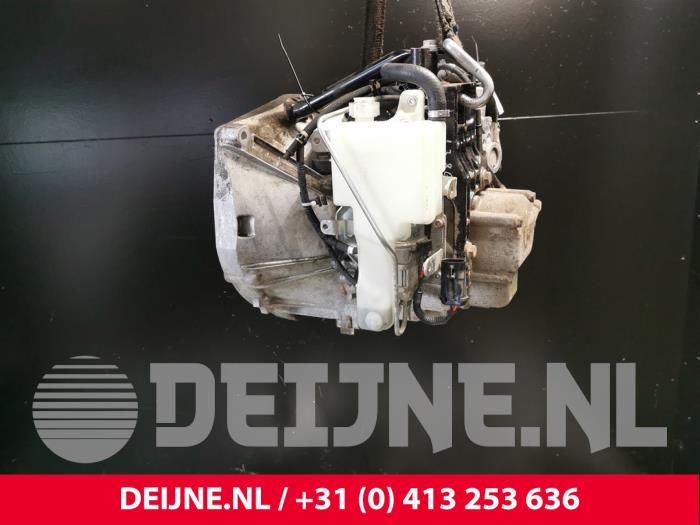 Usagé Boite de vitesses Fiat Doblo Cargo (263) 1.6 D Multijet Dualogic Prix € 1.149,50 Prix TTC proposé par van Deijne Onderdelen Uden B.V.