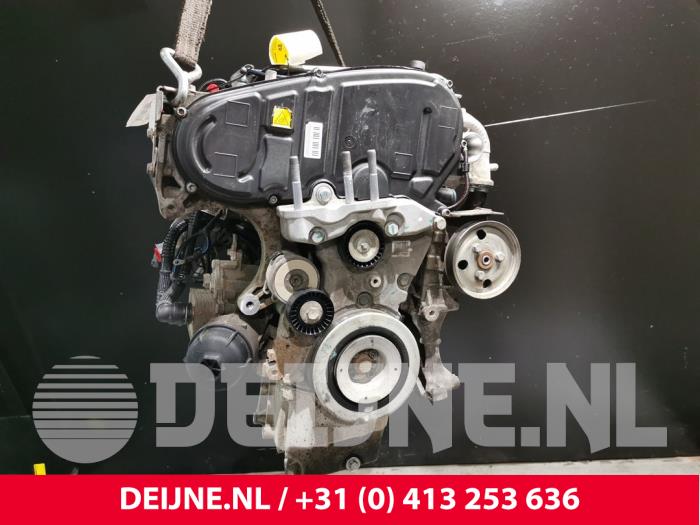 Engine from a Fiat Doblo Cargo (263) 1.6 D Multijet Dualogic 2016