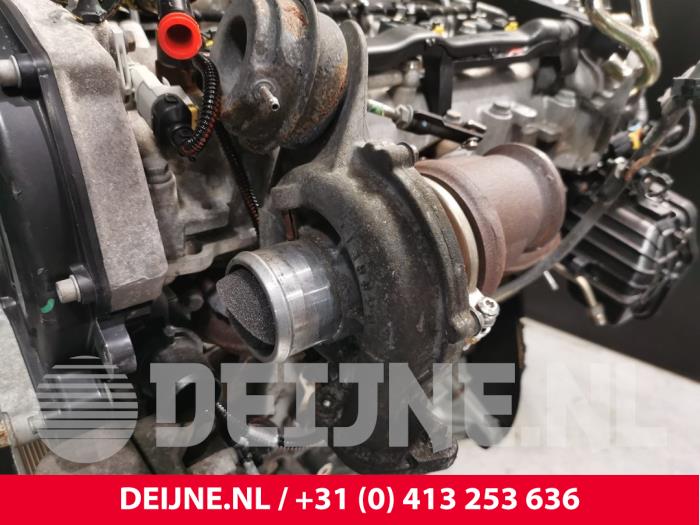 Motor van een Fiat Doblo Cargo (263) 1.6 D Multijet Dualogic 2016